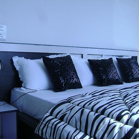 Aura Suites Gurgaon Eksteriør billede